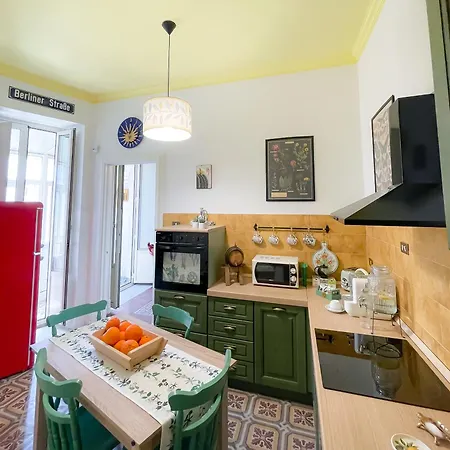 Wunderkammer Art Gallery Apartment Catania