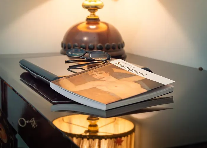 Wunderkammer Art Gallery * Catânia