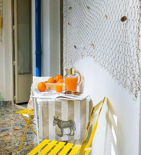 Wunderkammer Art Gallery Apartamento *